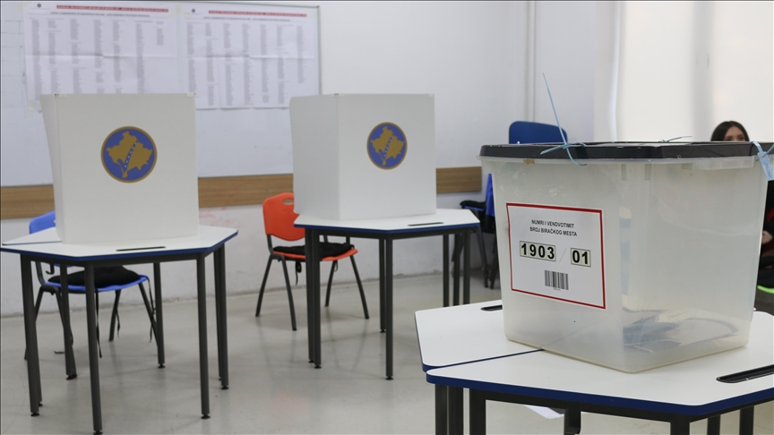 Zgjedhjet parlamentare në Kosovë: Deri në ora 11:00 votuan 8,58 për qind e votuesve