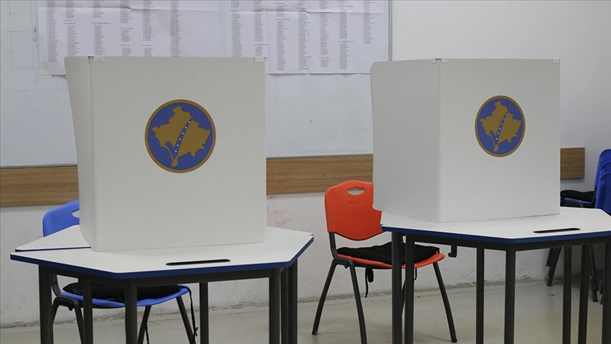 Rezultatet e para të zgjedhjeve në Kosovë: Nga 23,65 për qind e votave të numëruara, LVV kryeson me 55,77 për qind