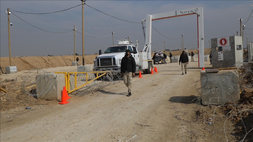 Israeli army begins withdrawal from Netzarim Corridor in Gaza