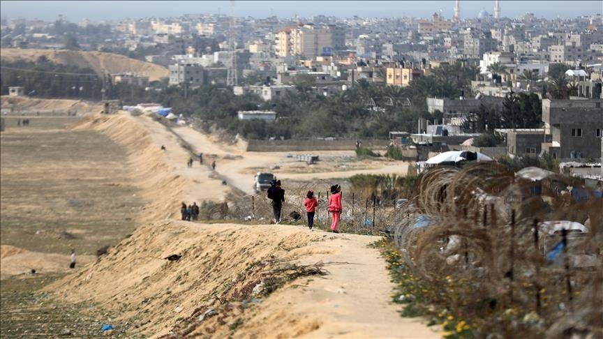 Egyptian foreign minister stresses 'full Arab consensus' against Palestinian displacement in Gaza