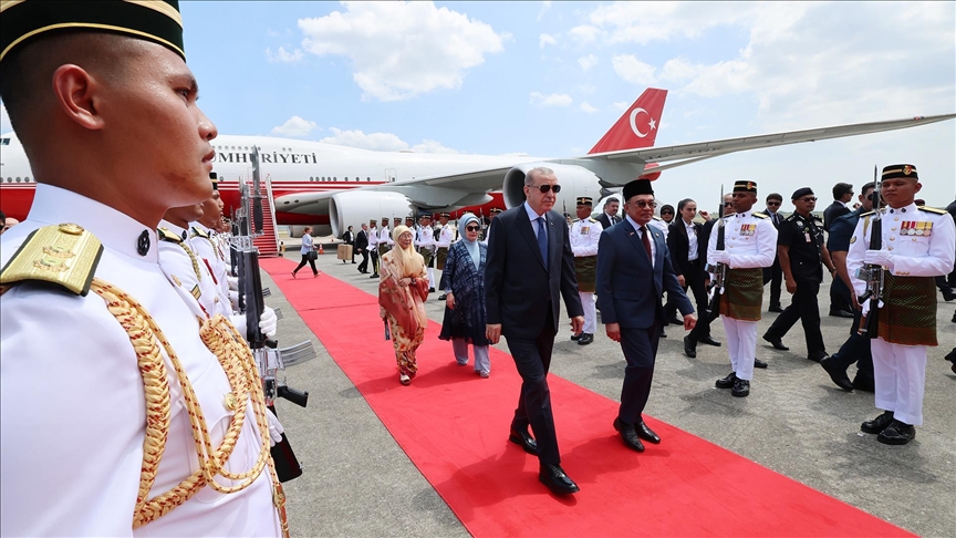 Le Président Erdogan arrive en Malaisie