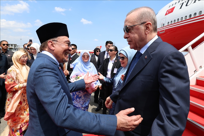 Erdogan doputovao u posjetu Maleziji
