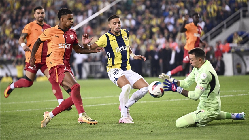 Galatasaray maçı öncesi Fenerbahçe yönetimi futbolculara maaş dopingi yaptı!