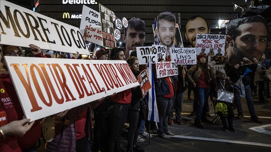 Hundreds of Israelis protest in Tel Aviv, demand completion of hostage deal