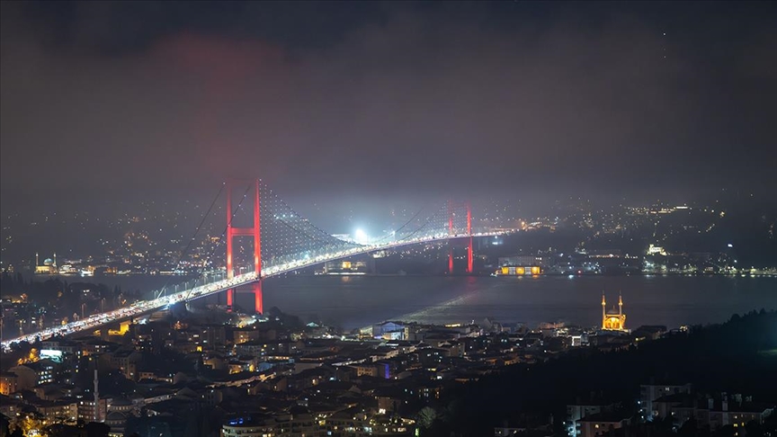İstanbul Boğazı'ndaki gemi trafiği normale döndü