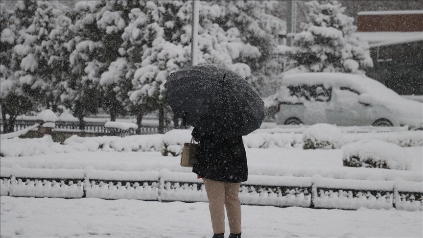 Meteorolojiden bazı iller için kuvvetli kar yağışı uyarısı