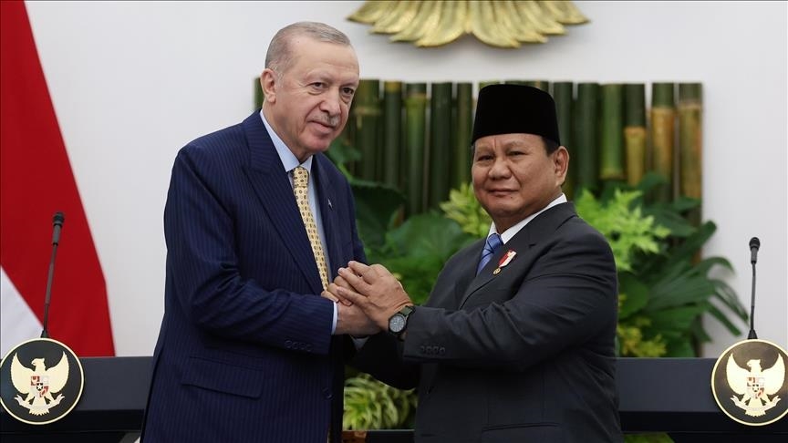 Türkiye and Indonesia sign 13 agreements in trade, defense and other key sectors