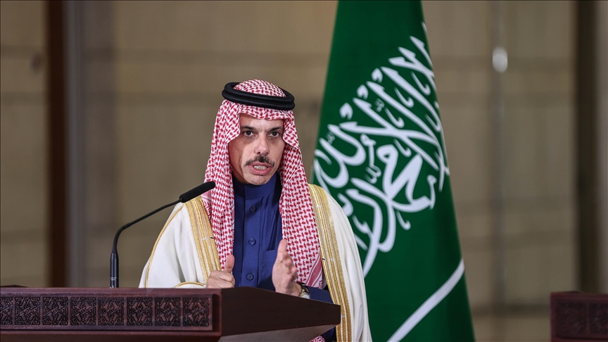 Saudi, French foreign ministers discuss Middle East security, peace efforts