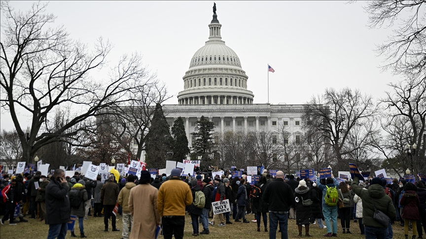 About 75,000 US federal workers accept Trump buyout program
