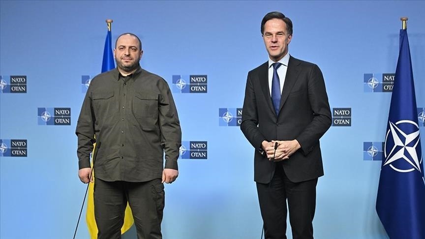 L'OTAN : Les alliés s'engagent à renforcer la position de l'Ukraine pour négocier avec la Russie