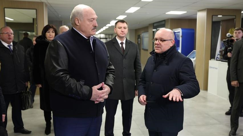 Президент Беларуси: Передовые технологии - это обороноспособность и независимость государства
