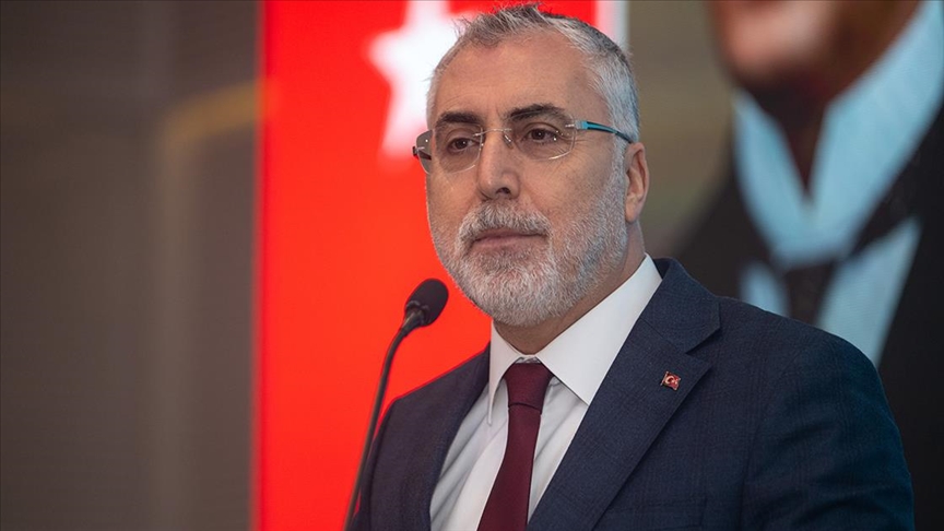 Bakan Işıkhan: Vesayet odaklarının millete rağmen siyaseti dizayn ettiği dönemler tarih olmuştur 