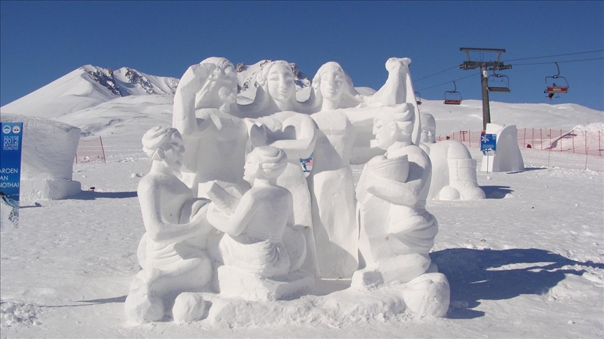 Erciyes'teki kar sanata dönüşecek