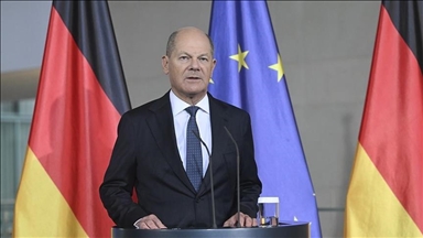 Scholz : il est « hautement inapproprié » de parler de l'envoi de troupes de maintien de la paix en Ukraine