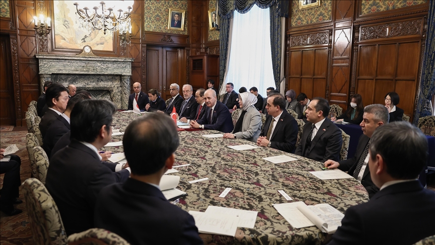 Turkish, Japanese parliament speakers discuss bilateral ties in Tokyo