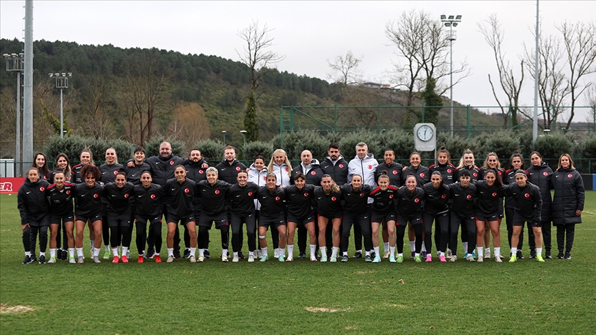 A Milli Kadın Futbol Takımı, UEFA Uluslar B Ligi'nde yarın İrlanda Cumhuriyeti'ne konuk olacak