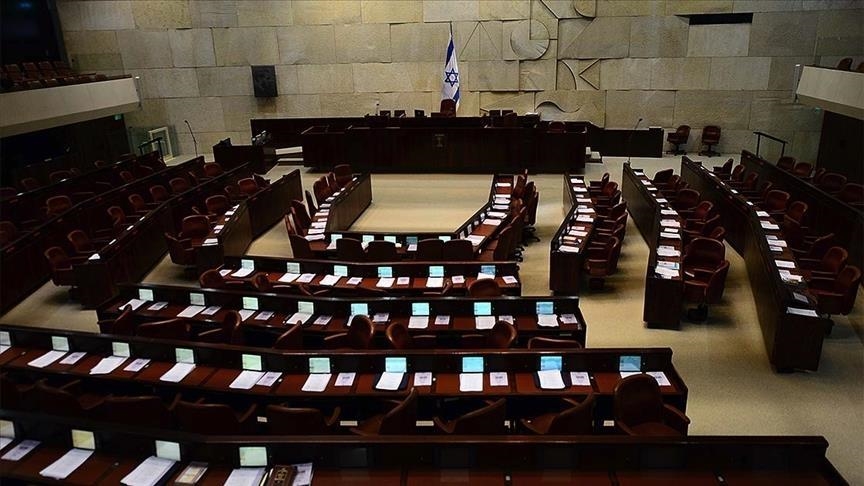 İsrail Meclisi, 7 Ekim'in "katliam" olduğunu reddedenlerin ülkeye girişini yasaklayan kararı kabul etti