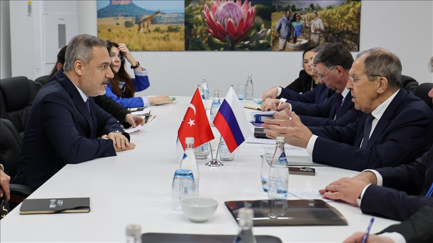 فيدان ولافروف يقيّمان مباحثات إنهاء الحرب بين روسيا وأوكرانيا