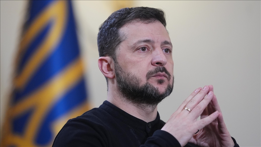 Ukraine’s president thanks his French counterpart for supporting peace plan Ukraine’s president thanks his French counterpart for supporting peace plan