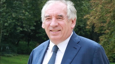 Bayrou dénonce la "fascination brutale" du RN pour Trump et Poutine