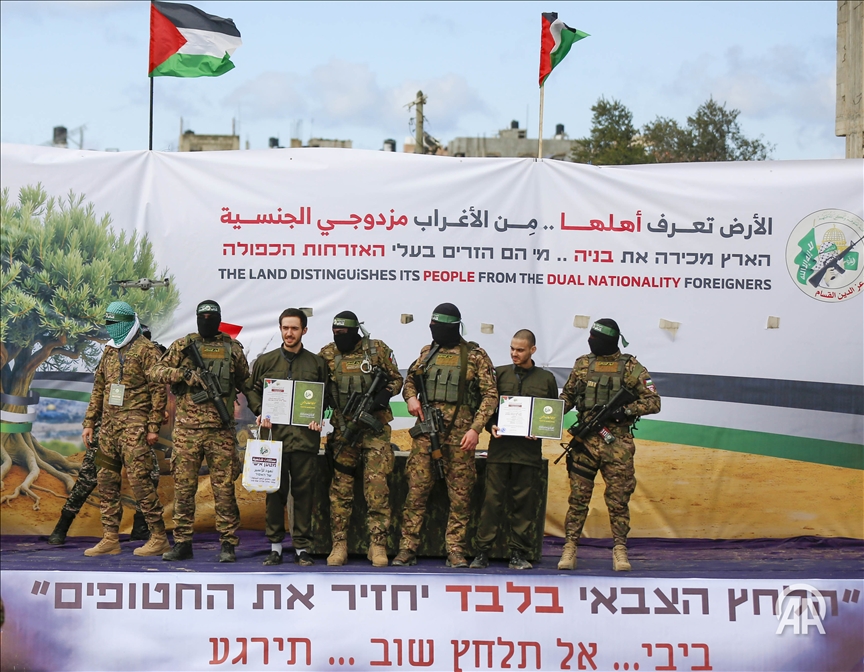 Gaza / Nuseirat : Hamas a remis 3 des 6 otages israéliens devant être libérés à la Croix-Rouge