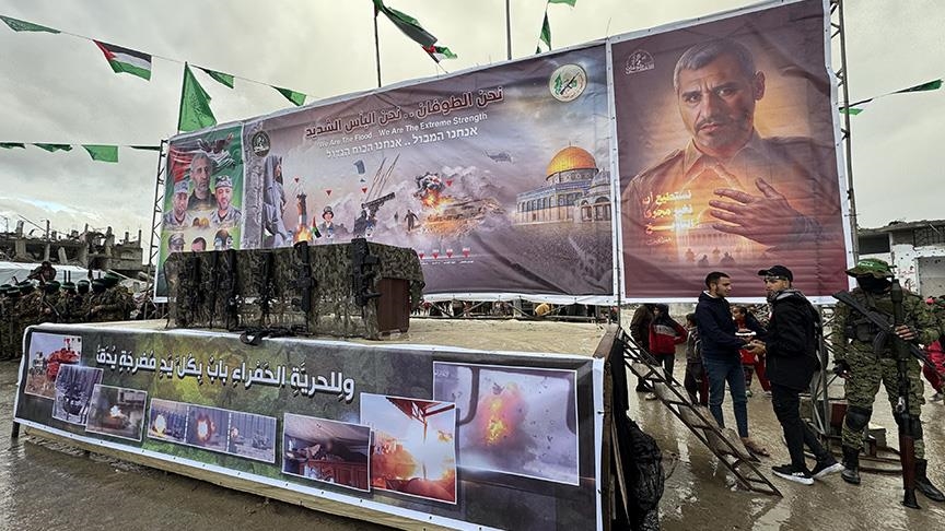 "نستطيع أن نغير مجرى التاريخ".. رسالة "القسام" بموقع تسليم أسرى إسرائيل