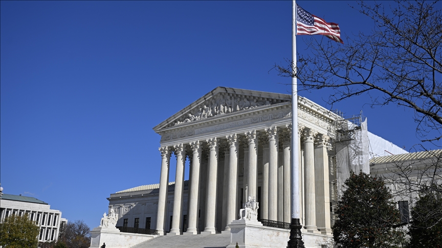 US Supreme Court permits government watchdog to remain on job