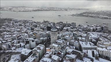 İstanbul'da kar yağışı aralıklarla sürüyor