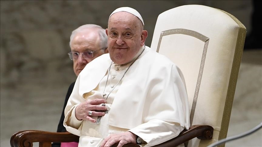 Vatikan: Papa Franjo je i dalje u kritičnom stanju