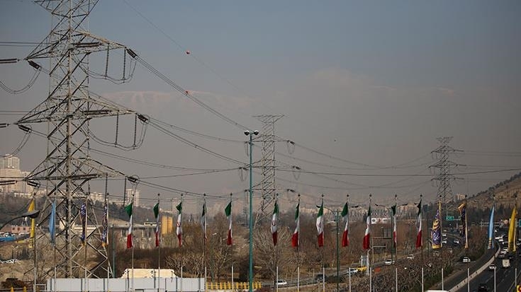İran’da enerji tasarrufu için kamu kurumları ve okulların tatili bir gün uzatıldı