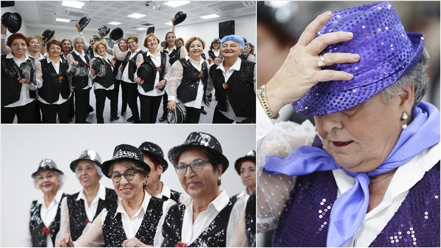 Bedenlerini ve ruhlarını "emekli" etmeyenlerin dans grubu "Parlak Şapkalılar"