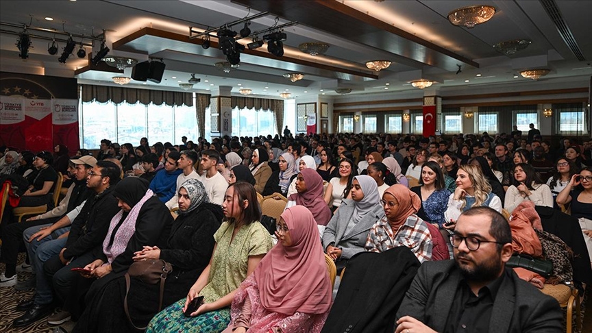 YTB, başkentte "Türkiye Bursları Hoş Geldiniz Programı" düzenledi