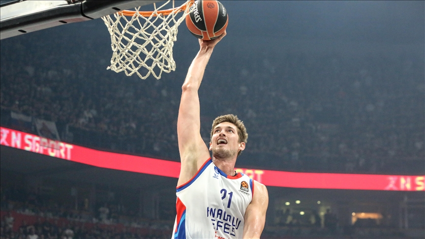 Panathinaikos, Alman pivot Tibor Pleiss'ı transfer etti