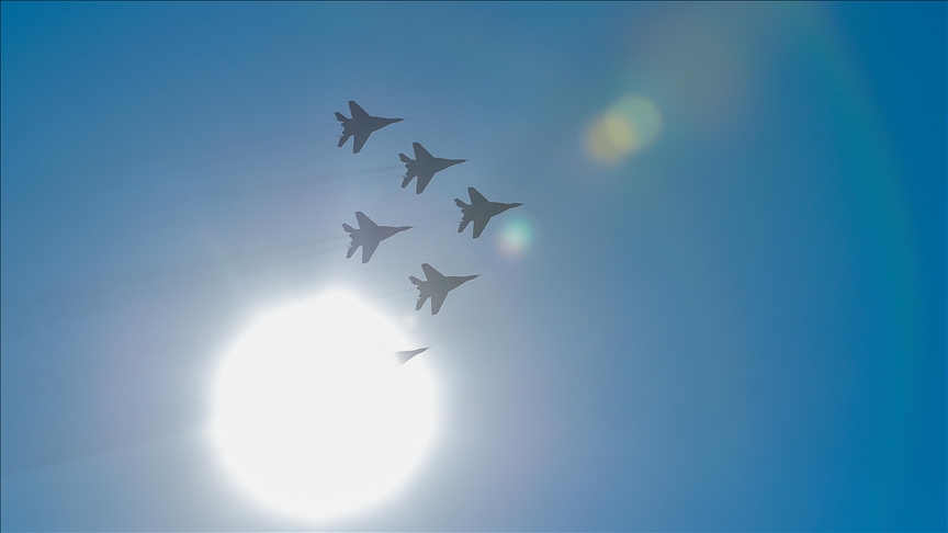 China denies selling Egypt J-10 fighter jets