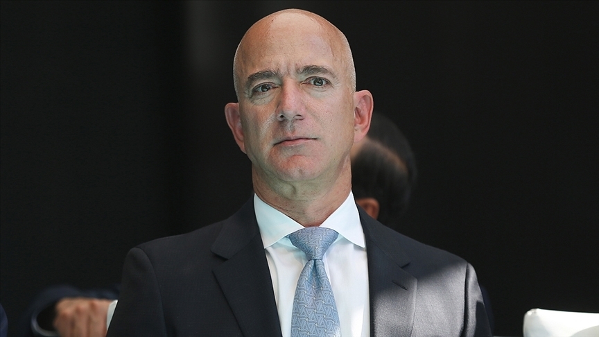Washington Post'un sahibi Bezos, gazetede "önemli bir değişikliğe" gittiklerini açıkladı