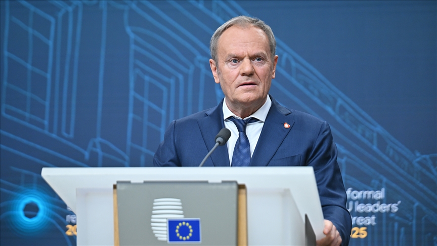Polonya Başbakanı Tusk'tan, Trump'ın "AB, ABD'yi mahvetmek için kuruldu" ifadelerine yanıt