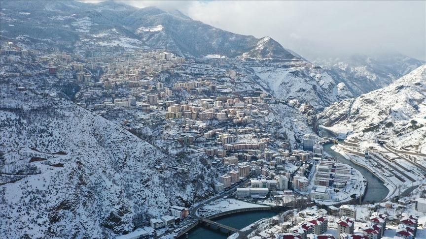 Birçok ilde dondurucu soğuklar etkisini sürdürüyor