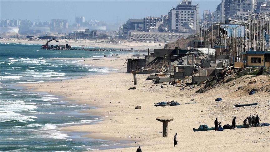 Several Palestinian fishermen injured by Israeli naval fire off Gaza coast despite ceasefire
