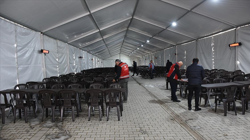 Malatya, Tunceli ve Elazığ'da 3 bin 500 kişilik iftar sofrası kuruldu