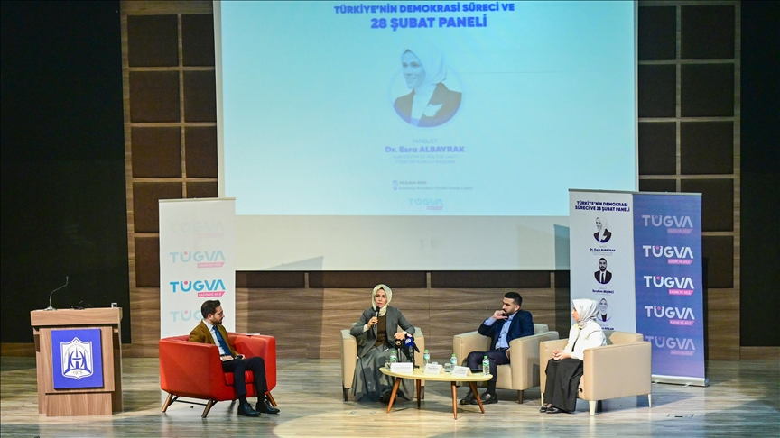 İstanbul'da "Türkiye'nin Demokrasi Süreci ve 28 Şubat Paneli" gerçekleştirildi 