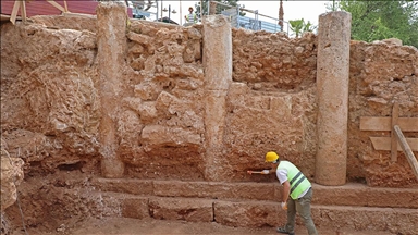 Antalya'da Hıdırlık Kulesi kazılarında yazıtlı mozaik bulundu