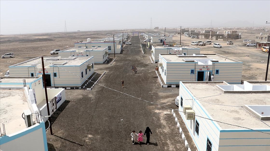 Türkiye'den yoksullukla mücadele eden Yemen'e eğitimden barınmaya, her konuda yardım eli