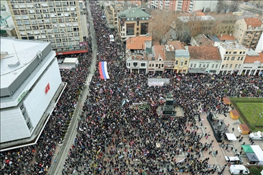 „Се бориме за систем кој ги цени знаењето, правдата и слободата“, порачаа на масовен граѓански протест во Ниш