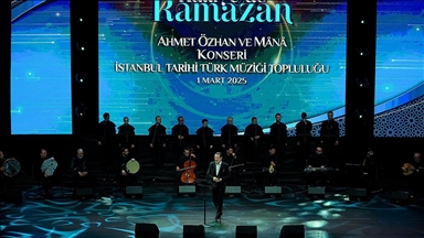 Cumhurbaşkanlığı Külliyesi'nde "Ahmet Özhan ve Mana Konseri" düzenlendi