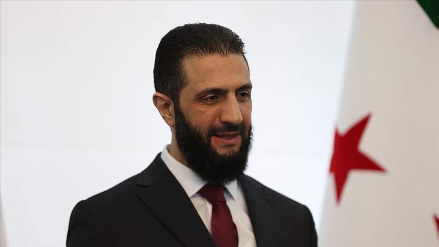 Suriye'de geçiş süreci anayasasının taslağını hazırlayacak komisyon kuruldu