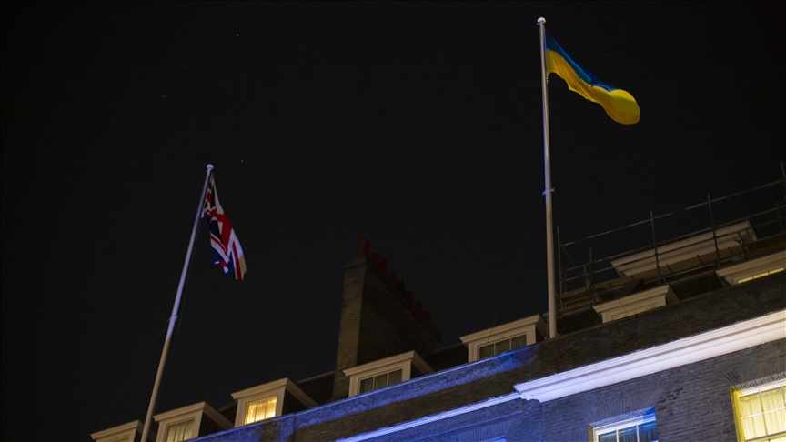 Ukraine, UK sign loan deal for arms production in Ukraine
