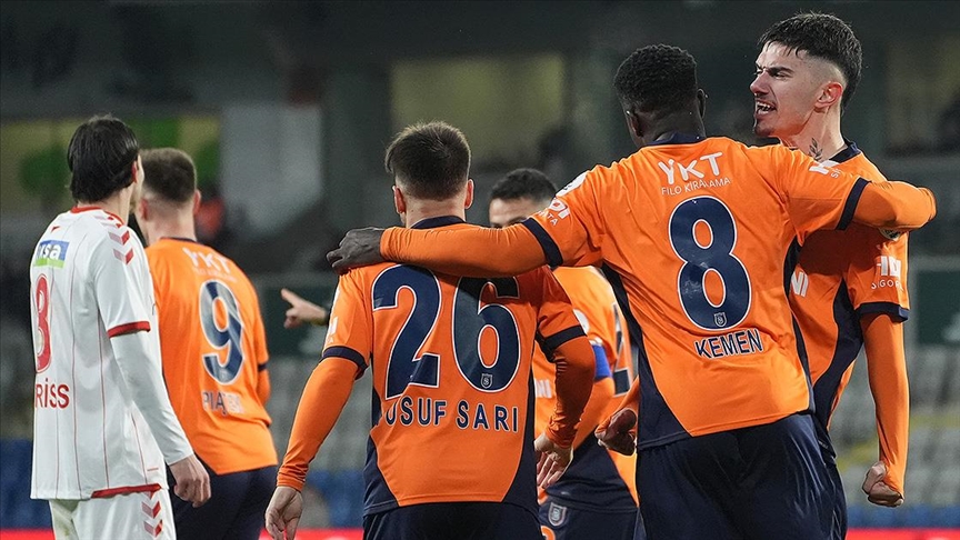 Başakşehir 3 puanı tek golle aldı