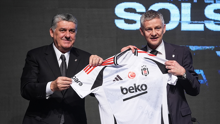 Beşiktaş'ta Serdal Adalı ve Ole Gunnar Solskjaer ile "siyah"tan "beyaz"a geçiş