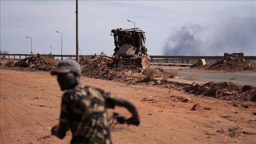 Sudan’s army captures strategic bridge in eastern Khartoum from paramilitary RSF