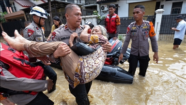 Indonezi, vazhdon evakuimi në rajonet e prekura nga përmbytjet